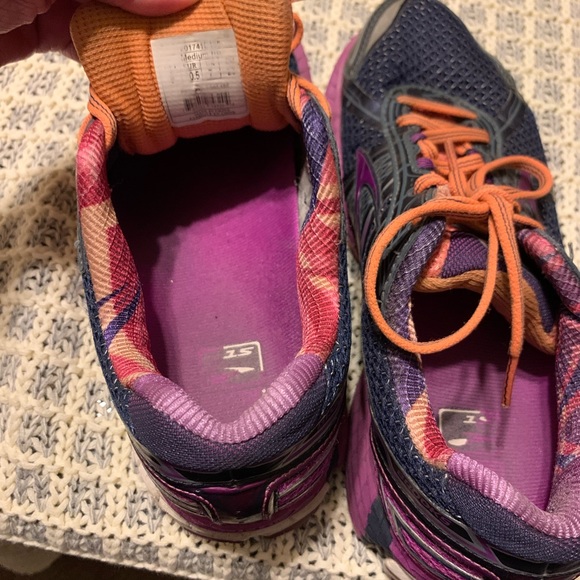 Sz 9 Brooks Adrenaline GTS 15 Blue Purple Orange - Picture 8 of 14